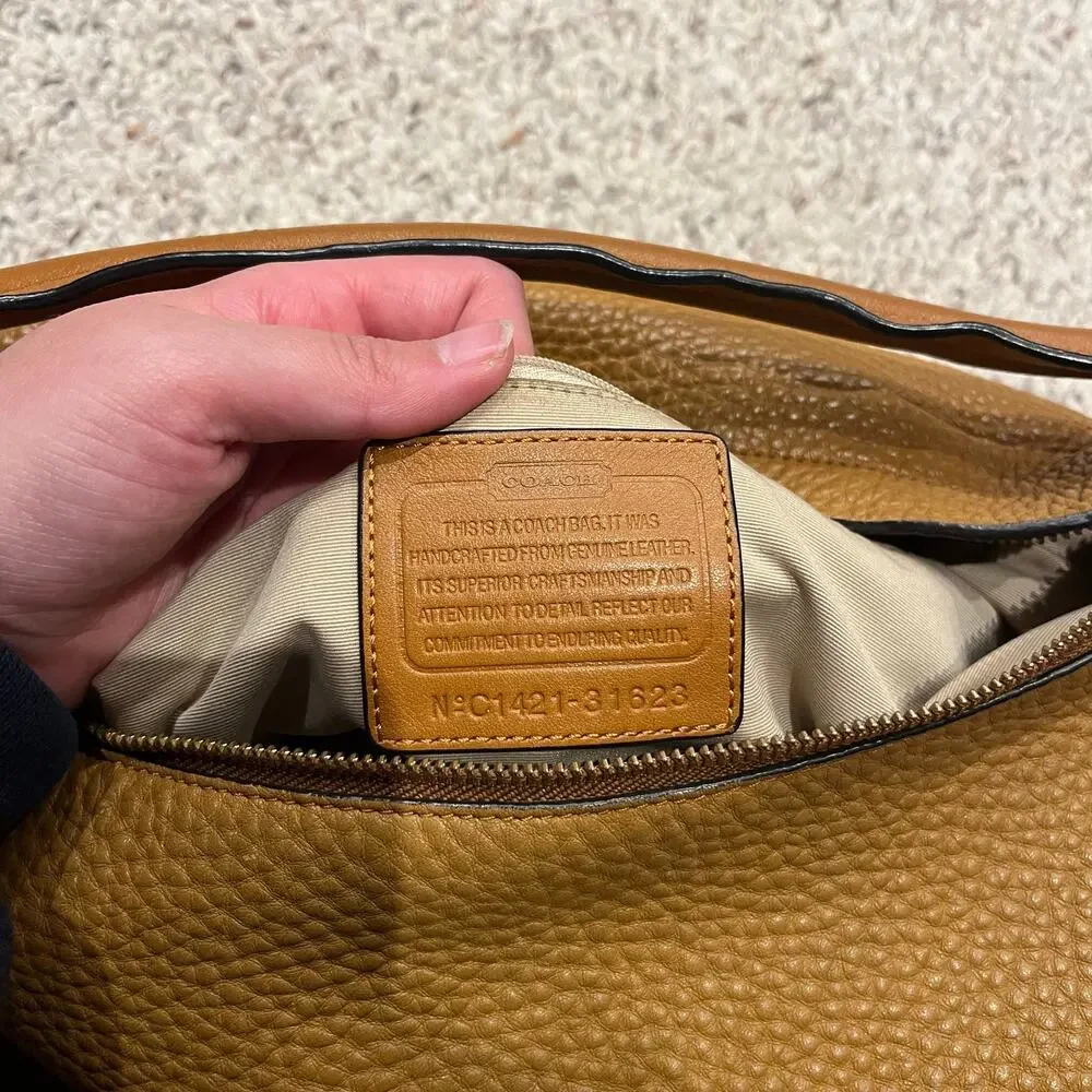 Coach Bleeker Sullivan Pebbled Leather Hobo Bag Classic Casual 31623